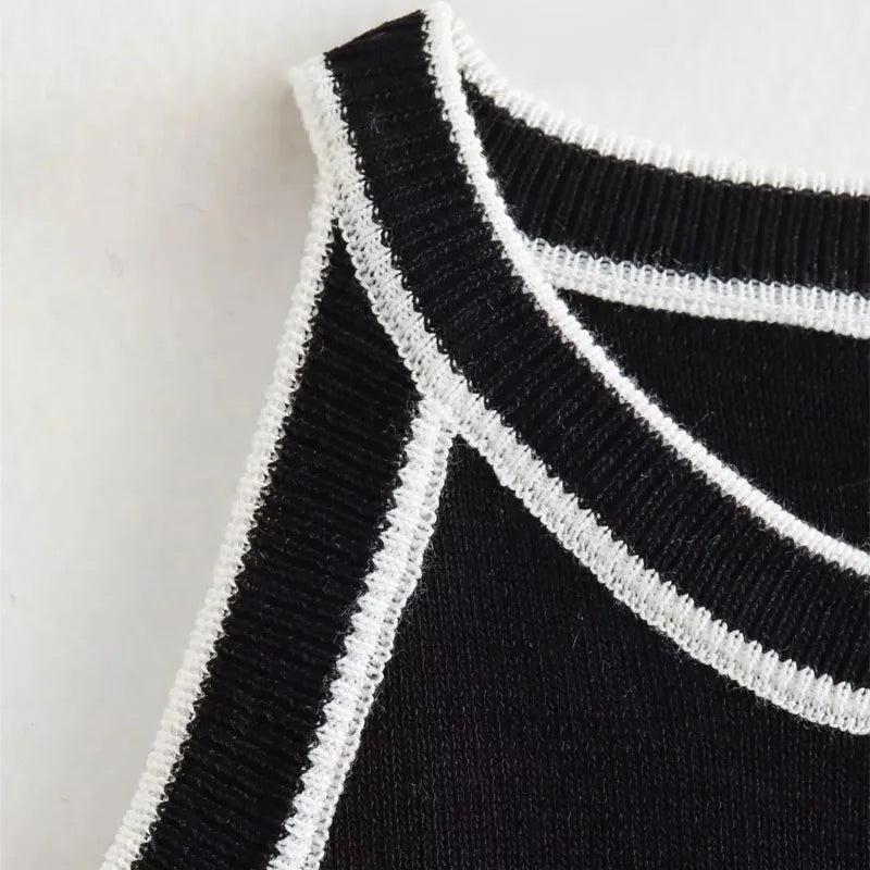 Sleeveless Knitted Tank top