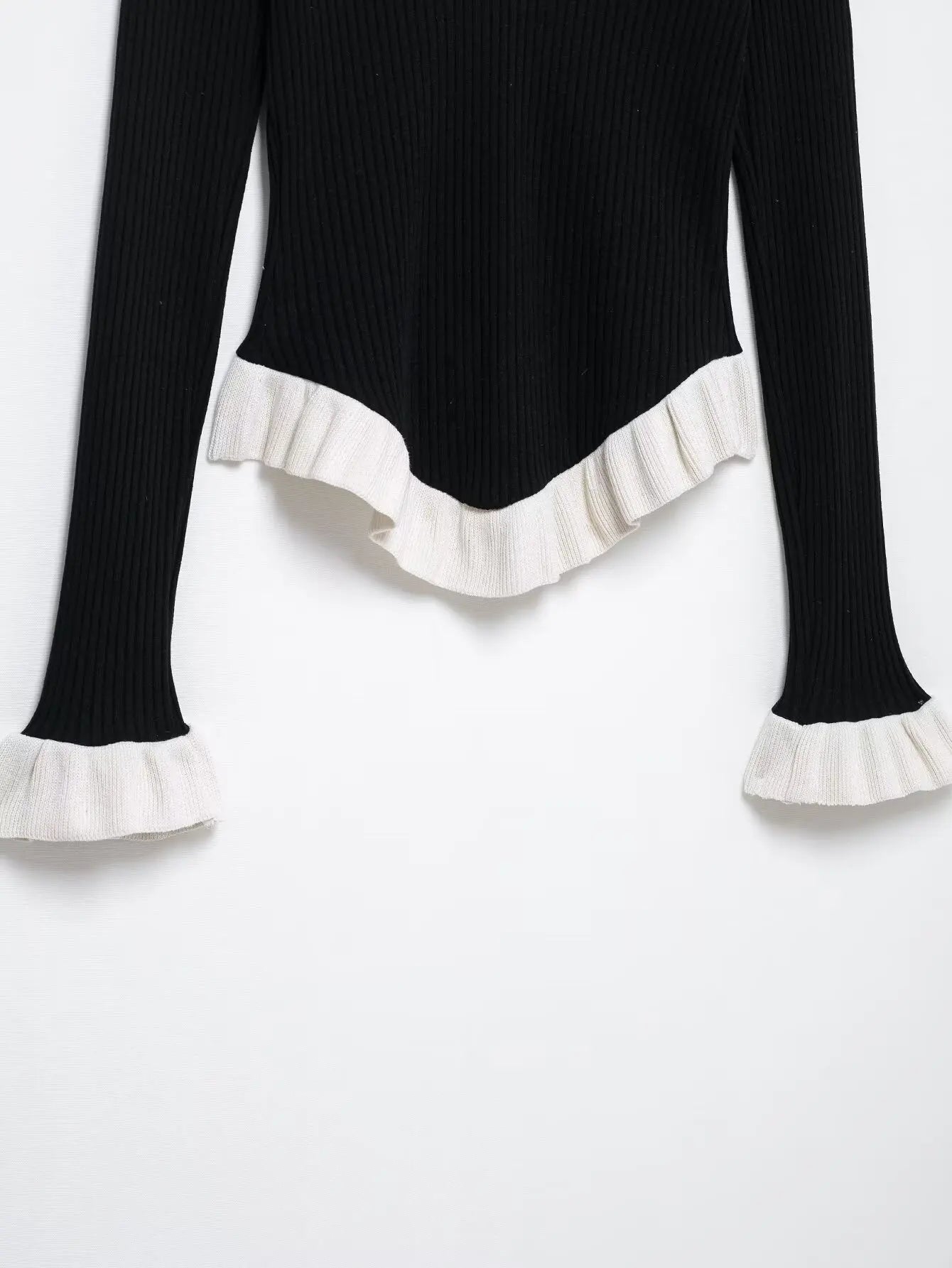 2025 V-Neck Knitted Top