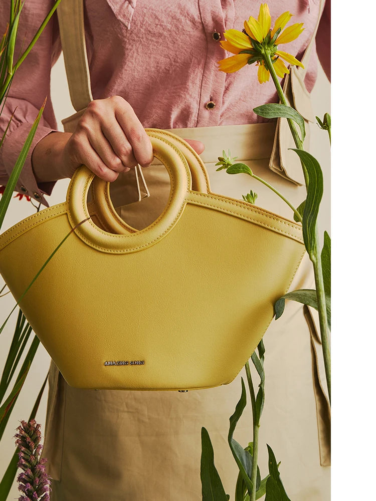 Song Shell Leather Crossbody Bag