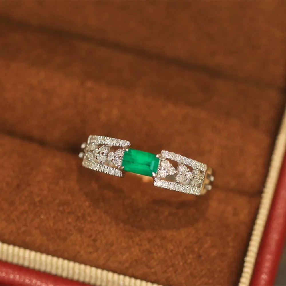 Vintage White Gold Emerald Ring