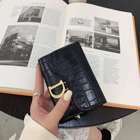 Small Leather Hasp Card Wallet
