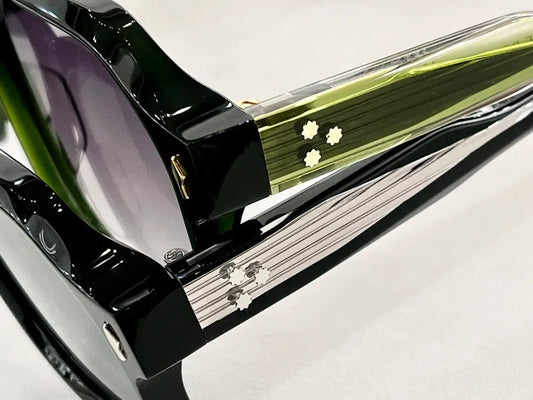 Retro Full-Frame Sunglasses